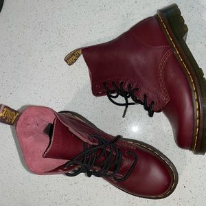 1460 WOMEN'S PASCAL VIRGINIA LEATHER BOOTS